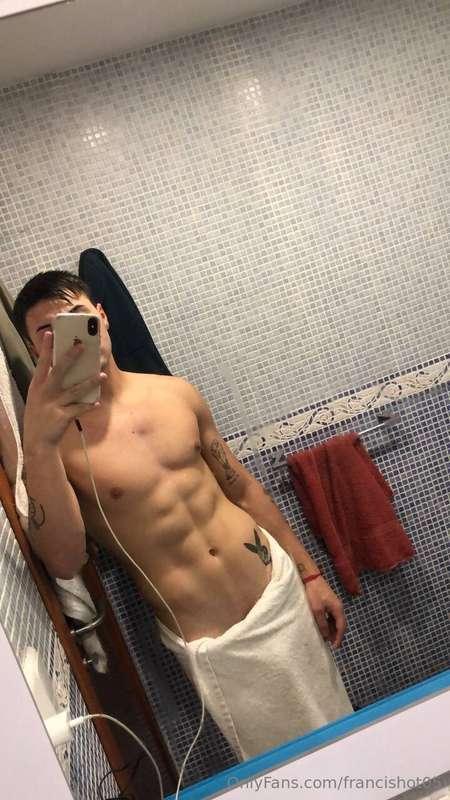 Hello my love, my name is Matias, Im a very horny 19 year ol..