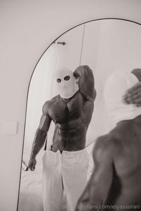Mask on, shirt's optional😉