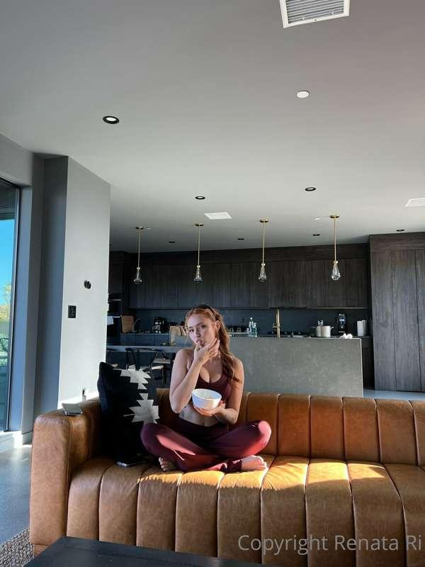 Time to relax <3 waiting for you in my DMS