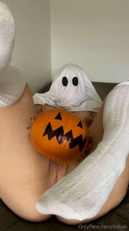trick or treat? 💦