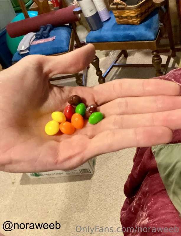 I like skittles. Do you? #foodporn #cumonfood #cumeating