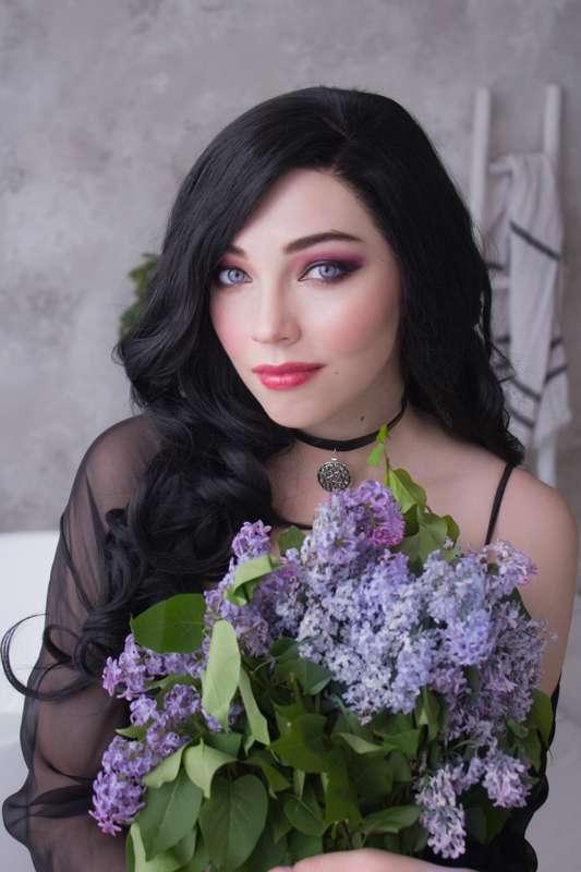 Yennefer HQ