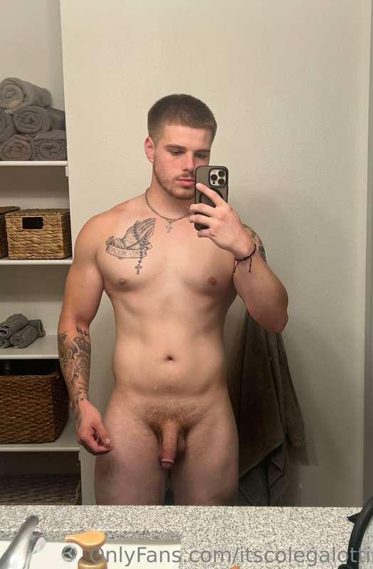 Abs are slowly making a cum back😉