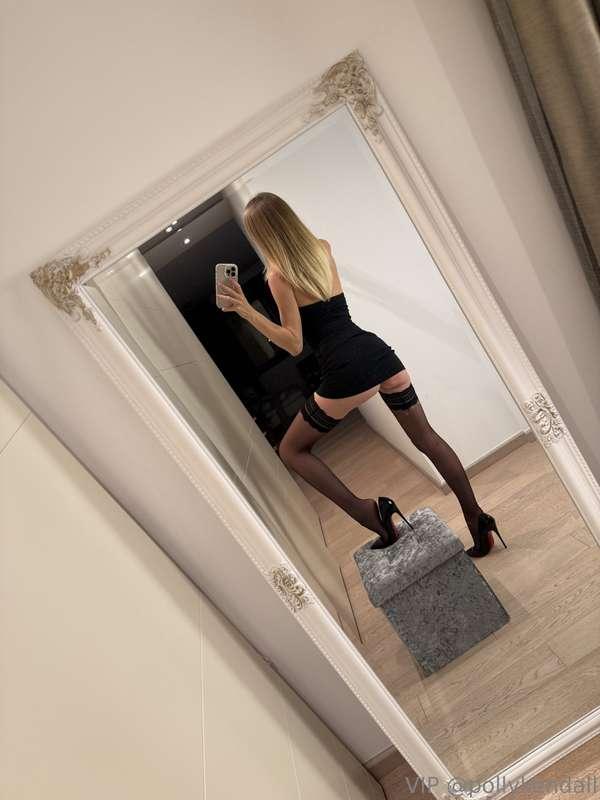 Your fantasy’s online. And typing back 💋