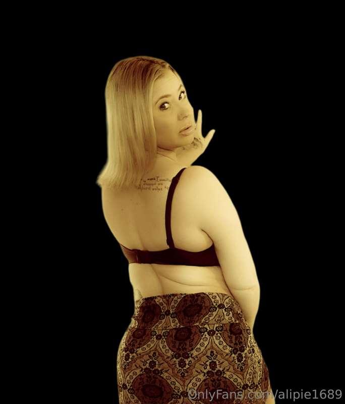 Head over to @alipie1689subscribed to see all of my nasty nu..