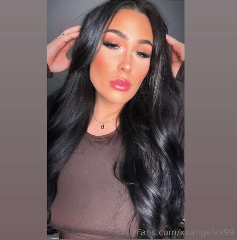 my face to say goodnight ;) swipe for reverse 🤠 i neverrrrr ..