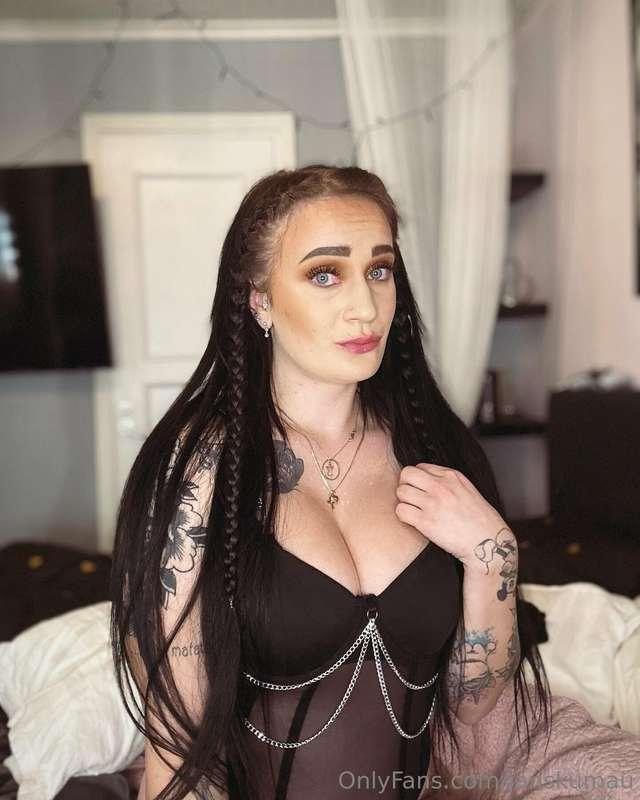 🫶🏼 @girlsfromfinland is the main page