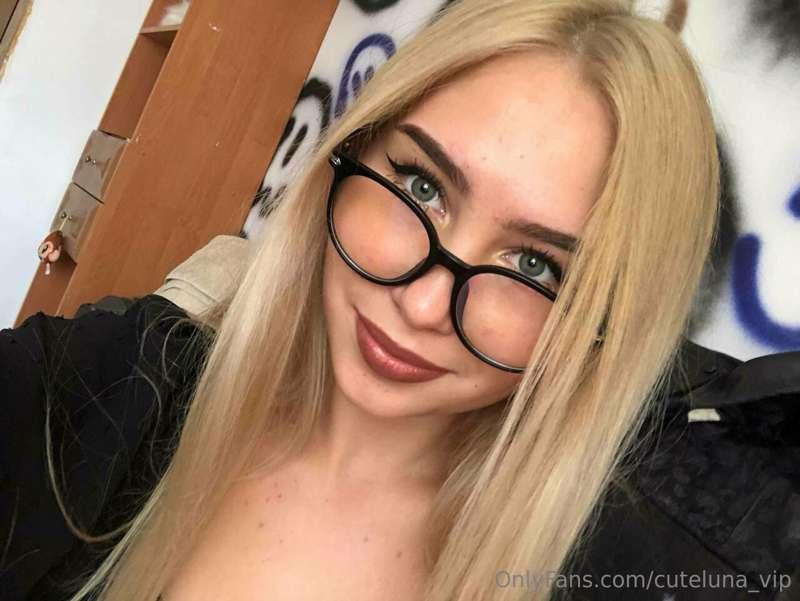 The blonde in glasses is not only about intelligence but als..