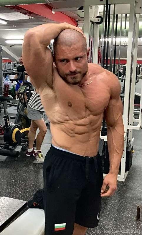 Worship my body🥵🥵