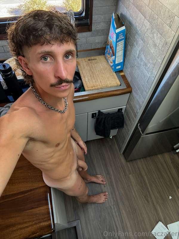 if i slid into your DMs, what would you say? 👀