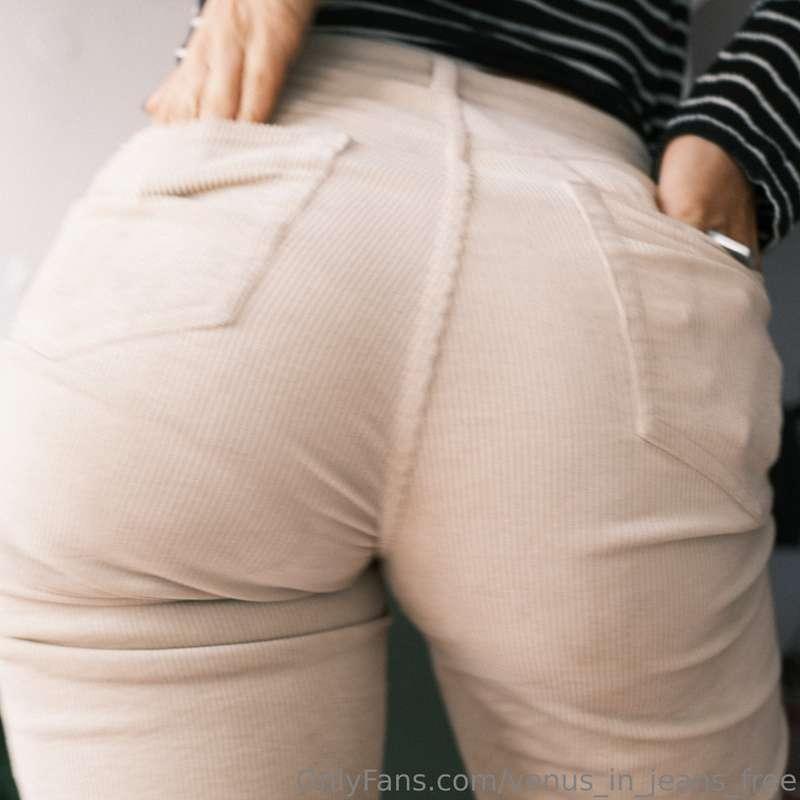 Do these pants make my ass look fat? 