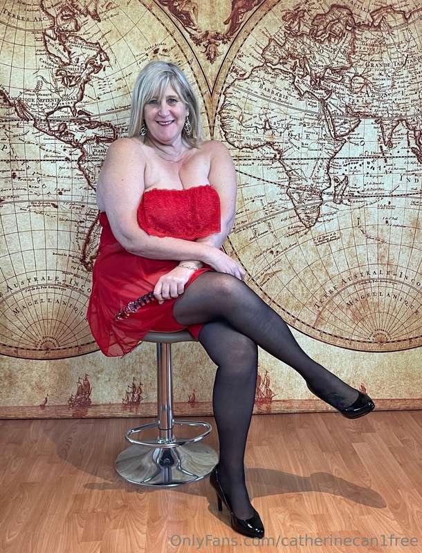 Happy Frisky Friday
Have a great day 😎
Don't forget my LIVE ..