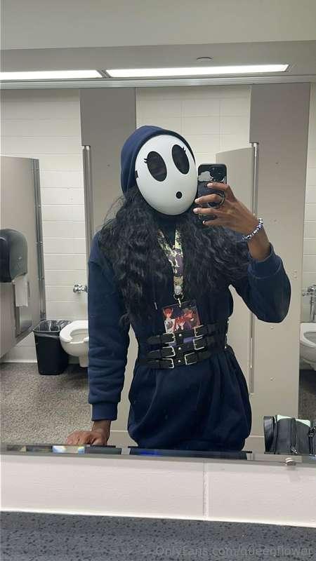 Shy Guy booty pics?🤔