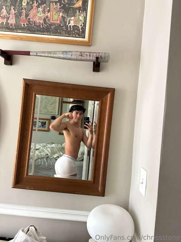 chrissstone image #0