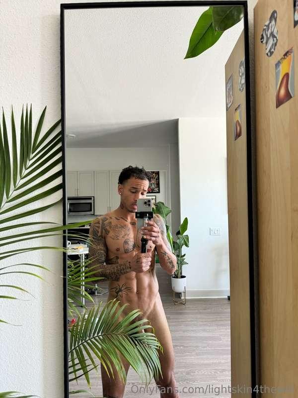 There is a possibility that I could distract you 😉