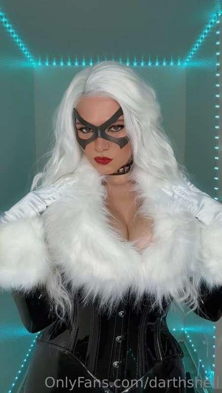 Okay hear me out… should I do a lingerie blackcat look?