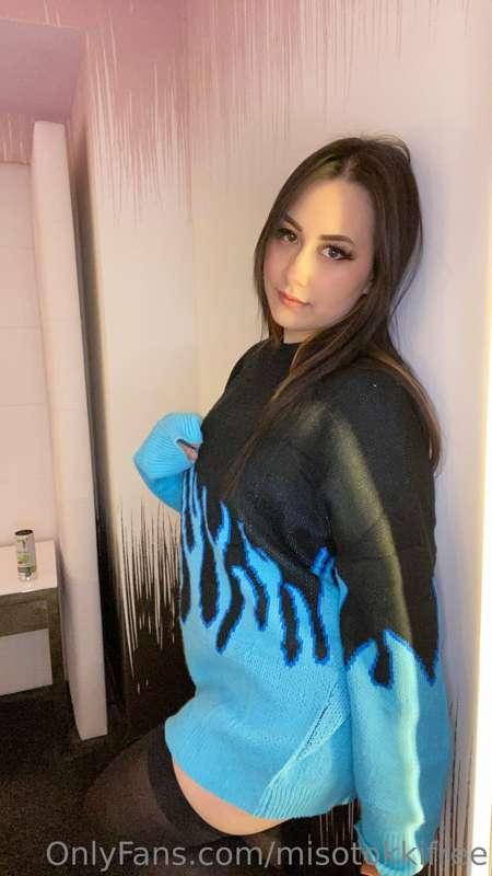 Posted a peak under the sweater on my feed @miso_tokki 💙🔥