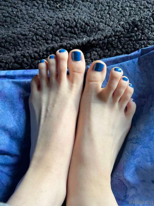 i got a pedicure for the first time in foreverr ! do you lik..