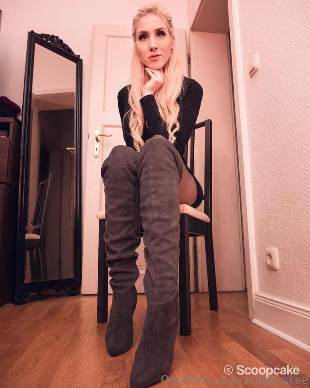 These boots… these legs… this tight nylon gap. I’m already d..