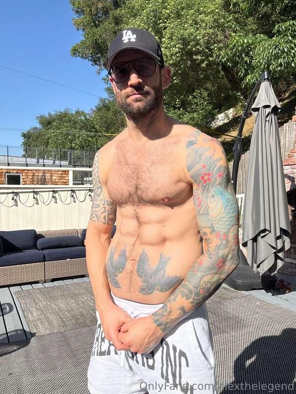 I give good boy energy… until I get your tip.