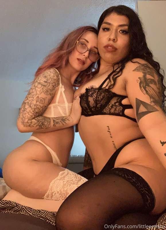 Omg omg omg here it is babes, my first girl on girl collab e..