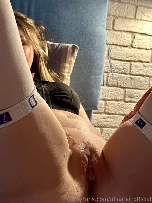 Cum on my pussy, please 🥵