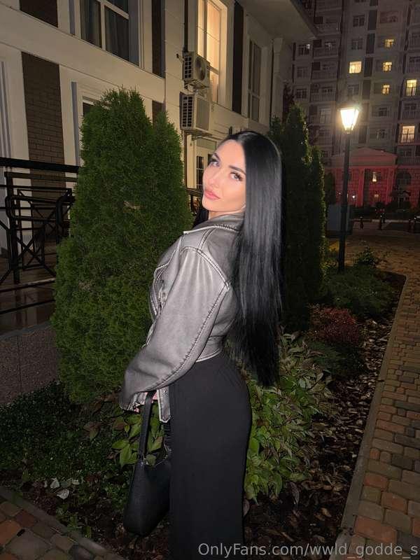 Today, I went out for a walk in the city at night again. The..