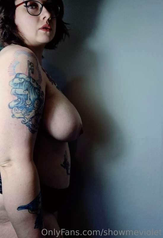 Plus...my tits look nice today 💙 31:Silhouette