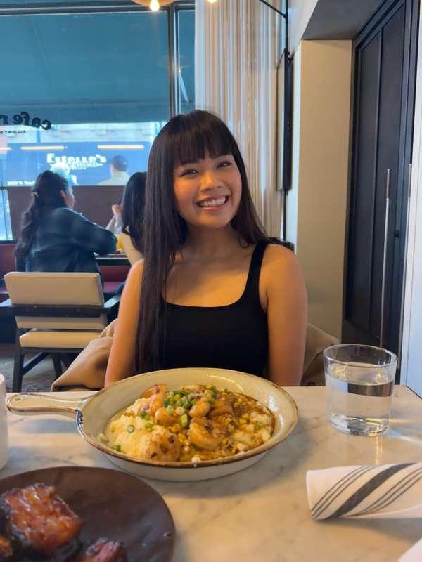 First time trying shrimp n grits 🦐