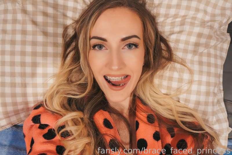 brace_faced_princess image #4