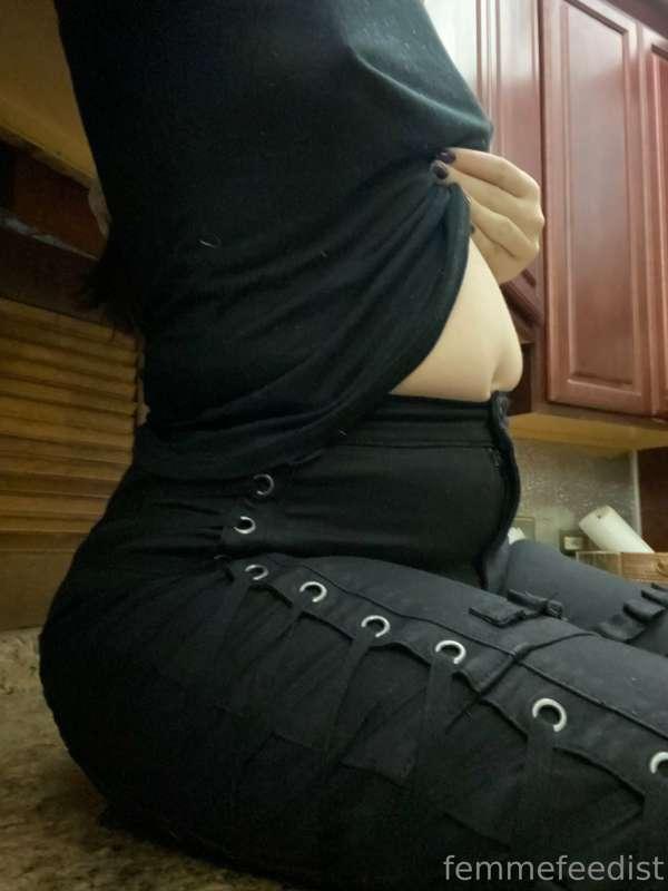 femmefeedist image #0