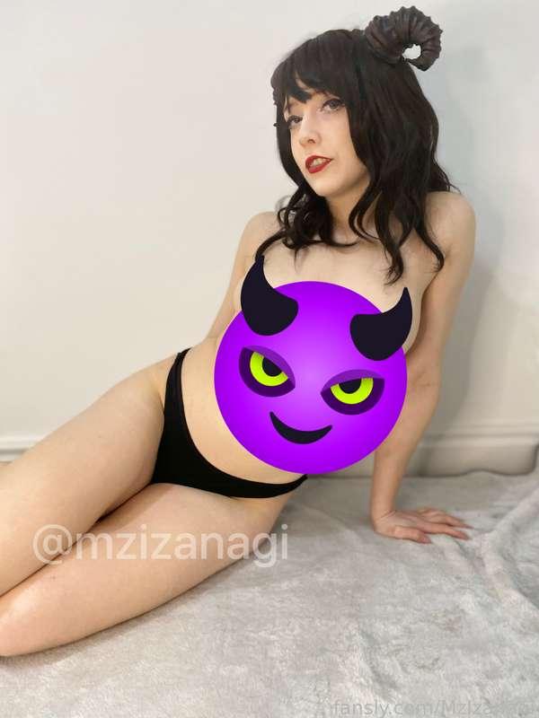 hey…wanna do it with a demon?! 😈💗

just a tiny set drop here for ya’ll 🫶

free on princess bunn tier or $5

#fyp #succubus #vampire #horns #fangs #egirl #ethot #egirls #student #nsfw #horny #petite #pale #young #vampiress #vampirecosplay #altgirl #alt #goth #gothgirl #dommymommy #domme #gothic #blackhair #cosplay #cosplayer #erocosplay #cosplaygirl