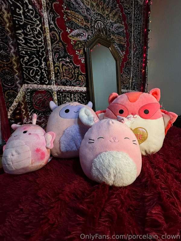 Welcome to the plushy house warming haha. Moved in with some..