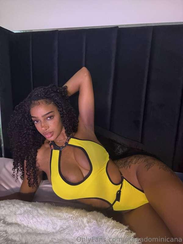 MORNING LIVEEEEEE SHOW😈😈make sure your cock is ready 🥰see yo..