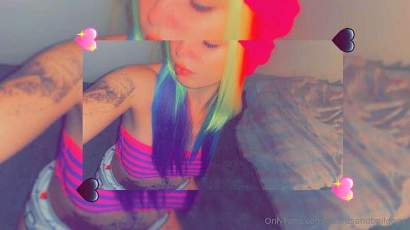 @mrscocosavage come sub to my page I am a 23 year old milf. ..