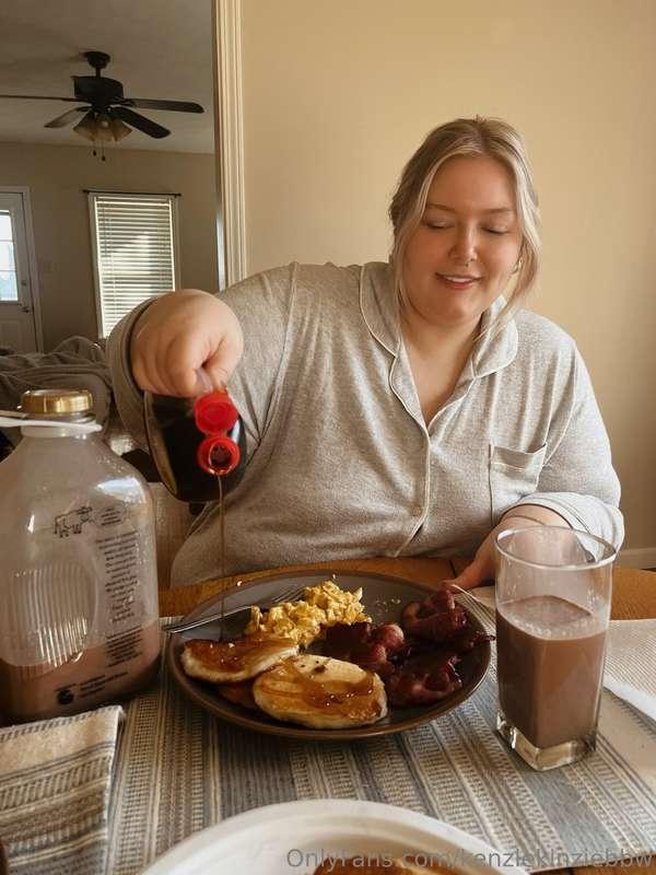 kenziekinziebbw image #0
