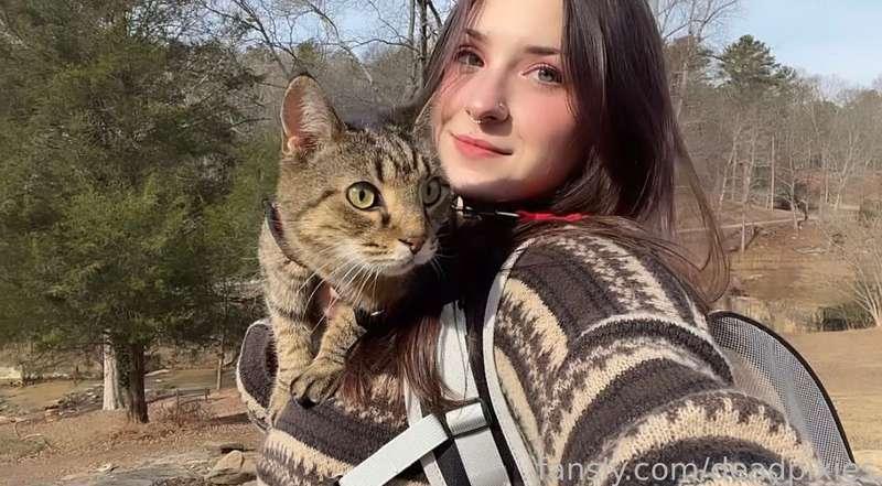 my family let me borrow the SUV for a couple hours to take my kitty to the park (-: 
its been an okay day &lt;3 
ANDD my best friend asked if i wanna hang out soon :3 yayyyyy

#fyp