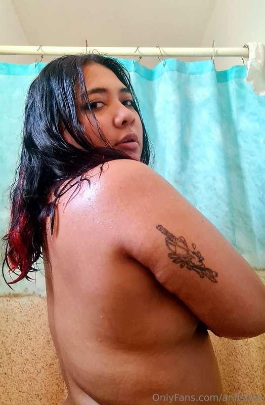 Holi es hora del baño para quitarnos el calor 🥵🥵