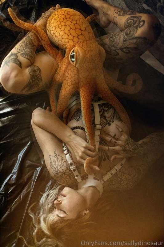 Lust auf eine sexy Überraschung? 🌶️   Scroll‘ durch meine Bi..
