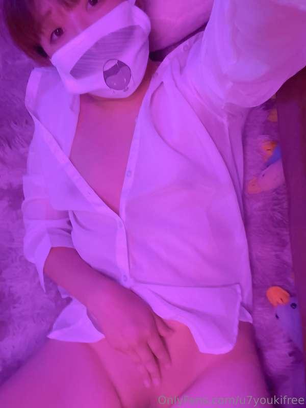 white shirt　🤍