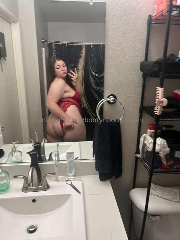 bootynbodyqueen image #3