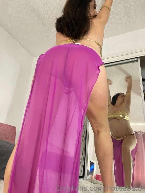 I feel like I don't show my ass enough on this page 🍑
