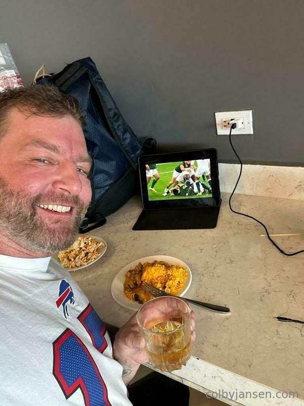 Yesterday in Panama airport - Amex lounge. Watching the rugb..