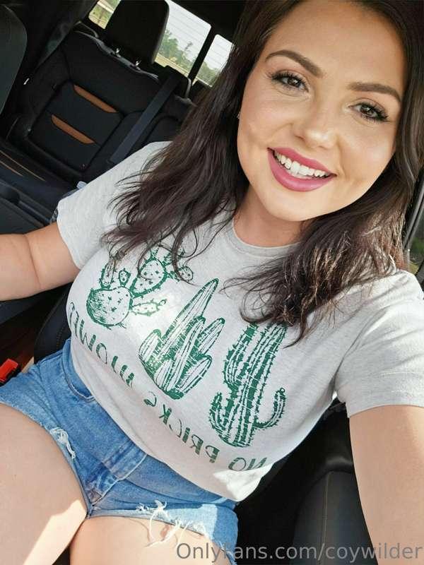 I'll be riding shotgun 💋

Uncensored version on @coyandcocky