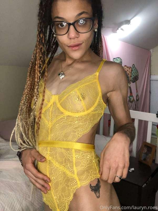 Monday Vibes🤩To get the new week started lets play a game😈💦T..