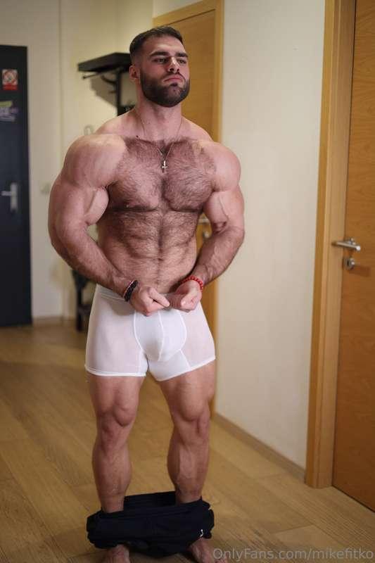 Jump on my cock 🍆💦