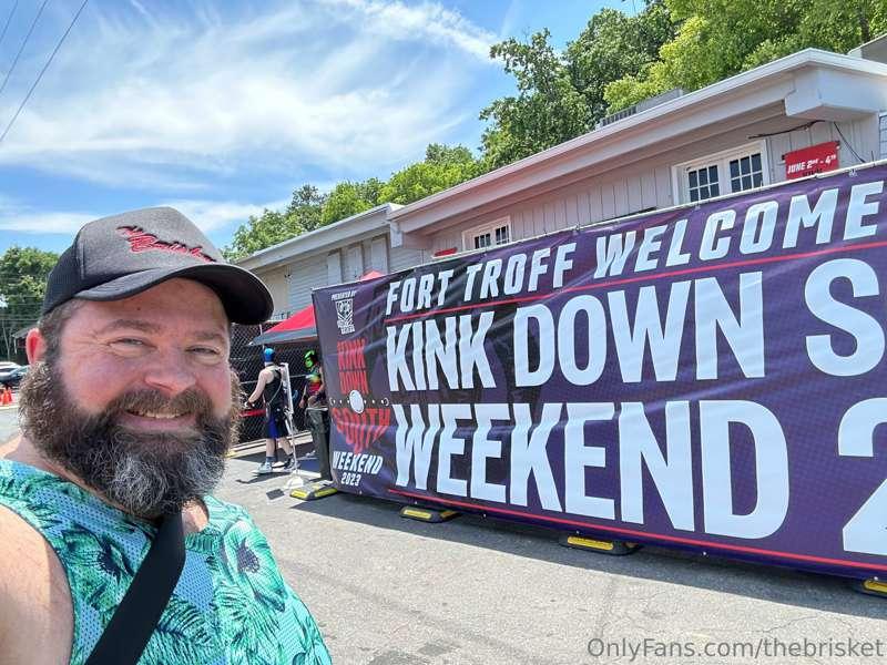 Having such a great time at Kink Down South!  And the clothe..