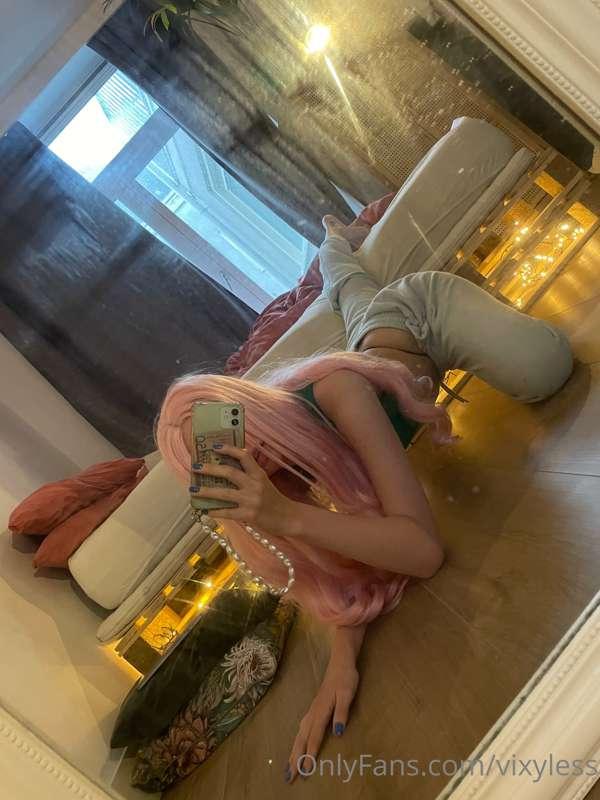 Ow shot, Fell out of bed,😟 also wondering what you think of ..