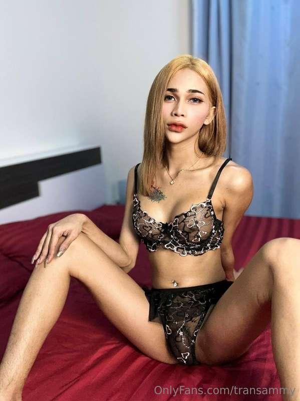 Serving looks 😋🥰
