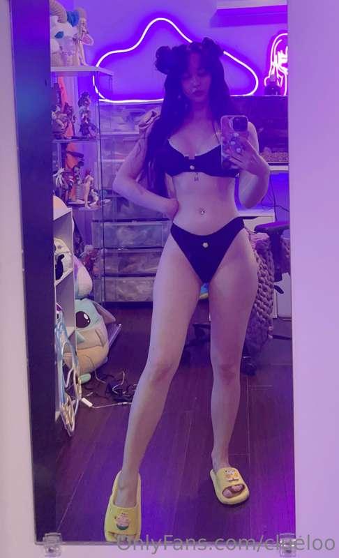 How do i look?